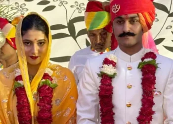 Happy Couple - Arjun & Meera